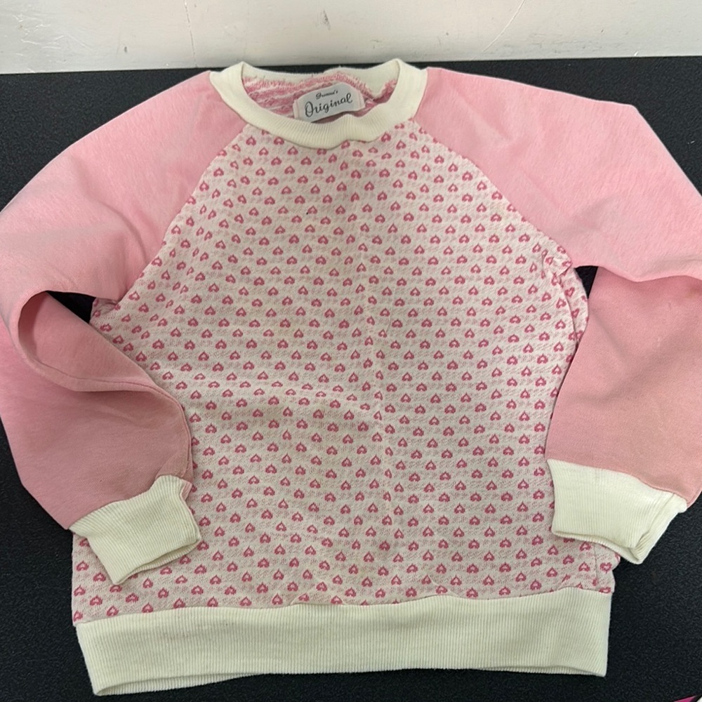 Pink and White Patterned Sweatshirt 80’s